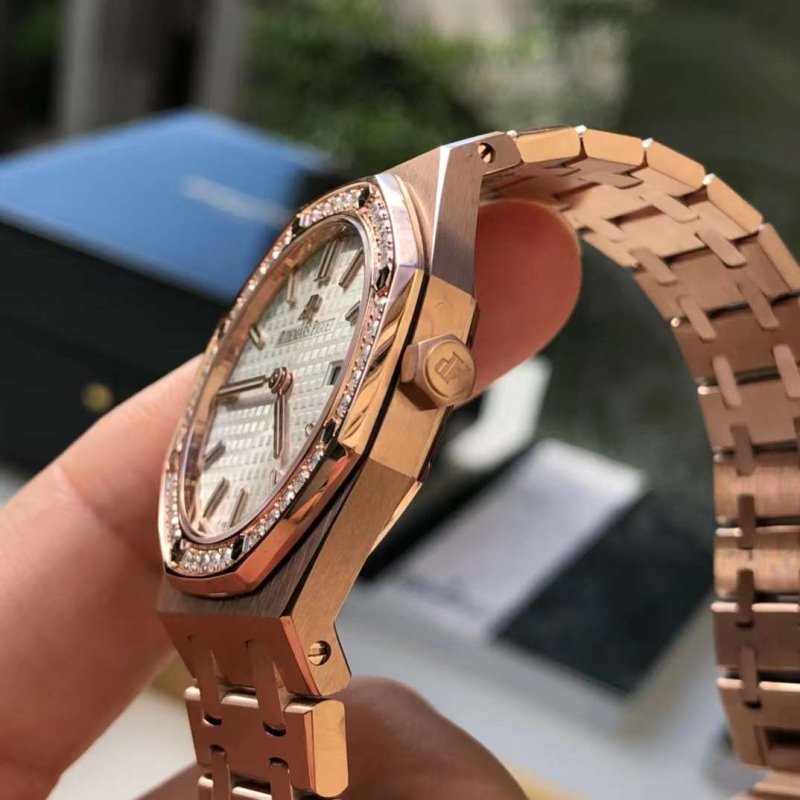 Audemars Piguet Royal Oak Series Wrist Watch WAT02029