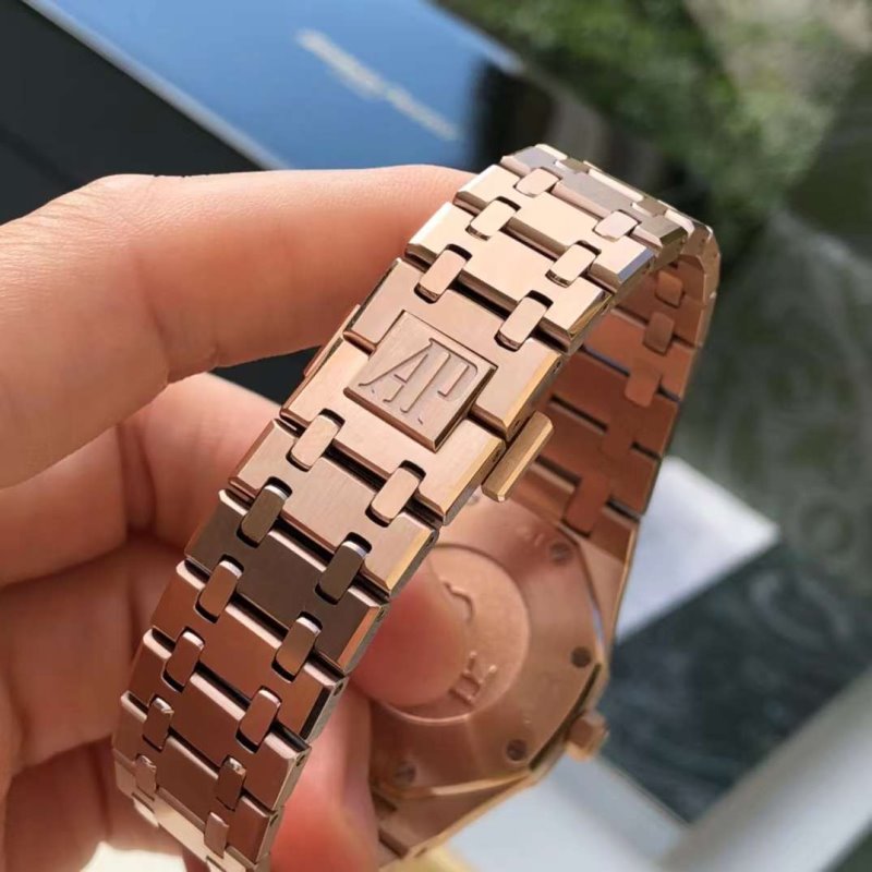 Audemars Piguet Royal Oak Series Wrist Watch WAT02029