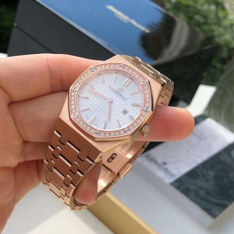 Audemars Piguet Royal Oak Series Wrist Watch WAT02029