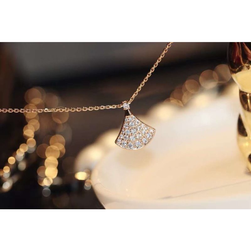 Bvlgari Divas Dream Necklace JWL00196