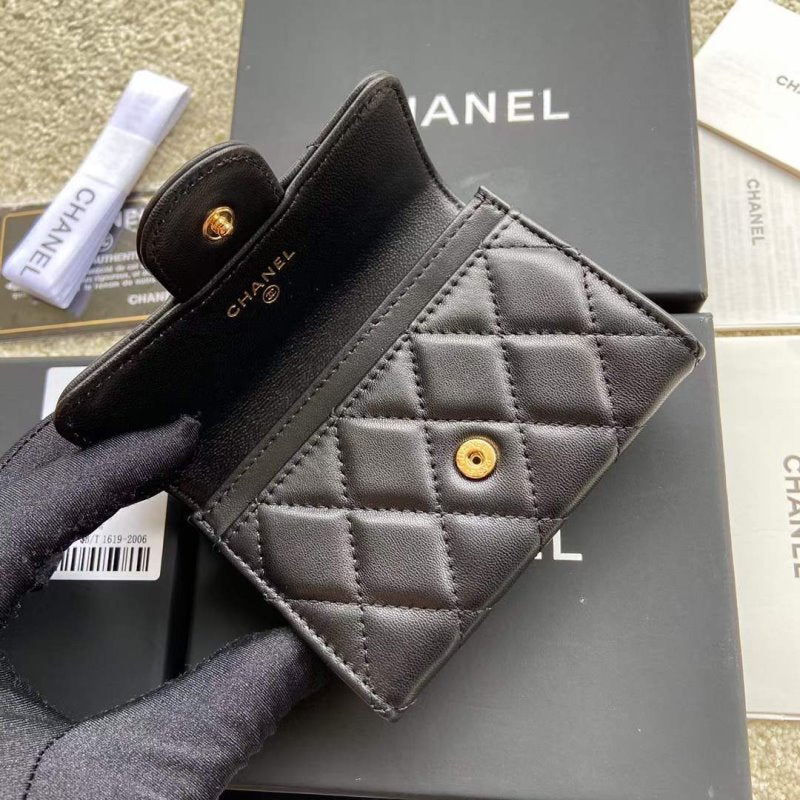 Chanel Leather Wallet WB001278