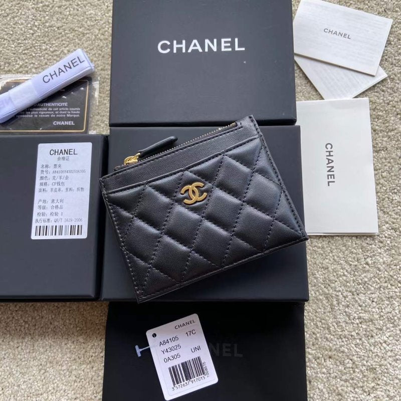 Chanel Leather Wallet WB001285