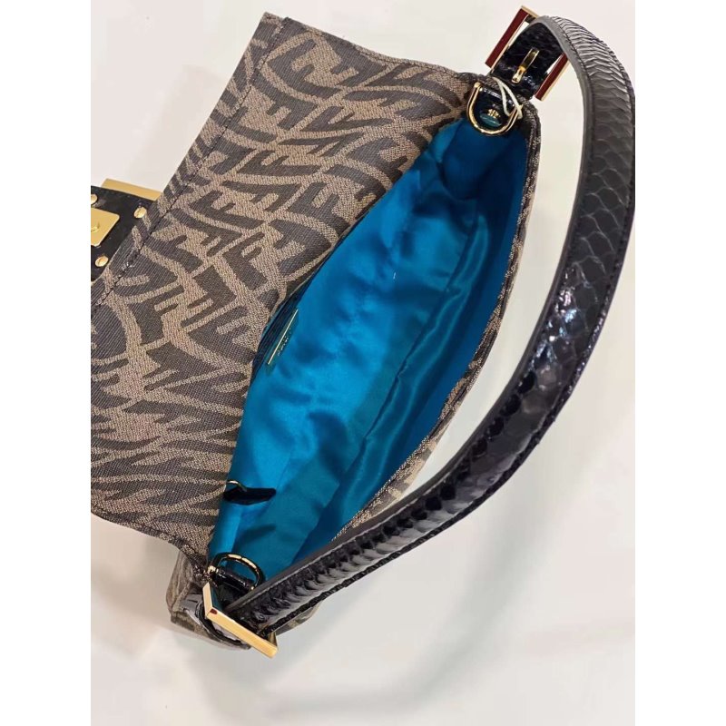 Fendi Baguette 1997 Hand Bag BG02075