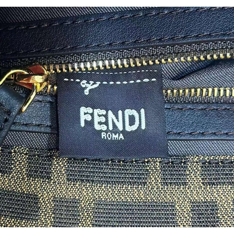 Fendi Baguette Hand Bag BG02001