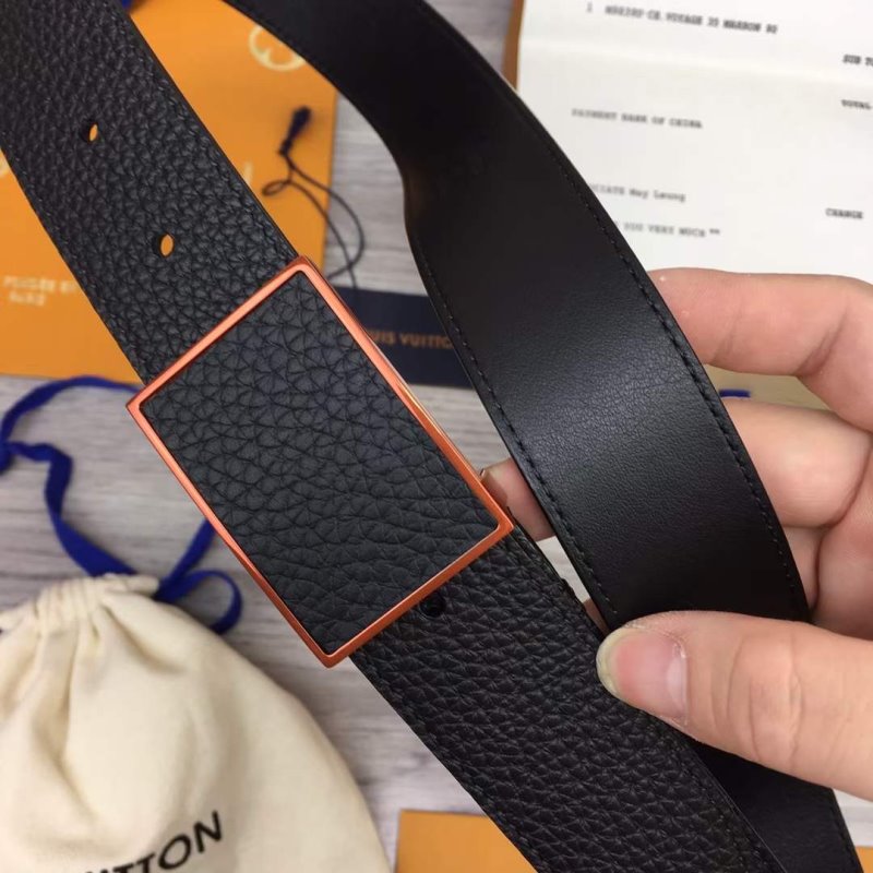 Louis Vuitton Classic Belt WB001031