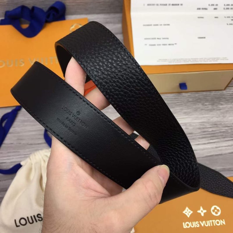 Louis Vuitton Classic Belt WB001031