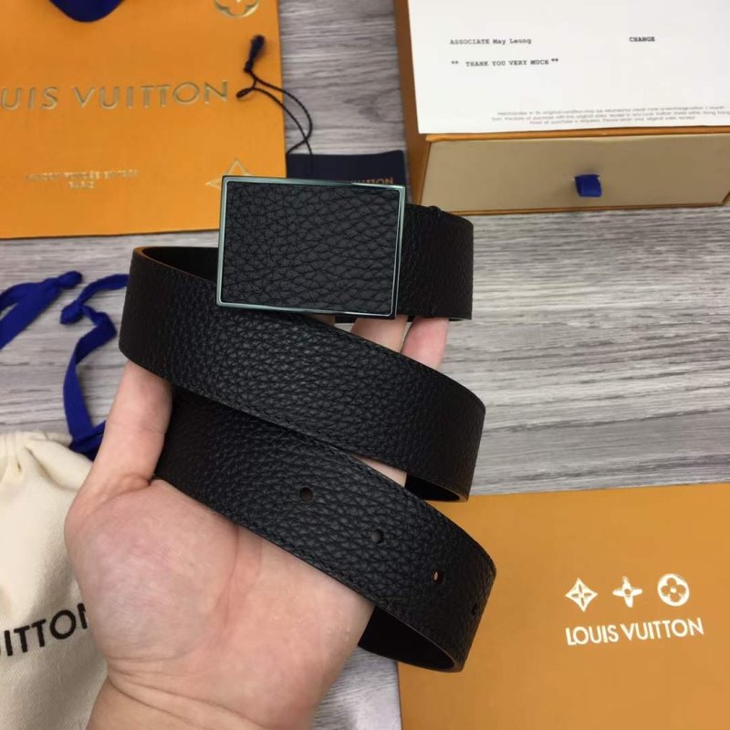 Louis Vuitton Classic Belt WB001032