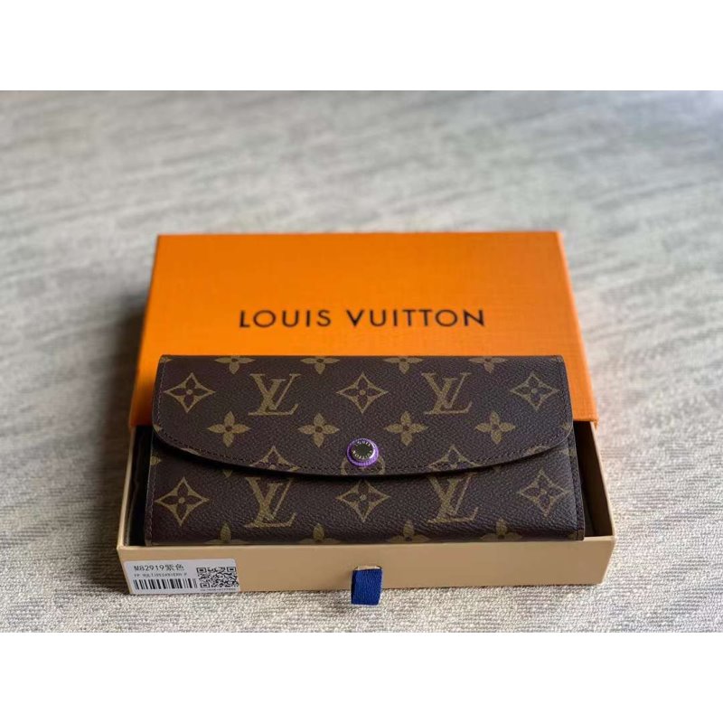 Louis Vuitton Emily Wallet WB001328