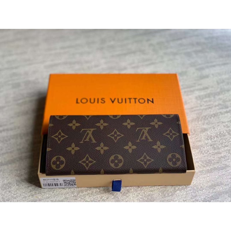 Louis Vuitton Emily Wallet WB001328