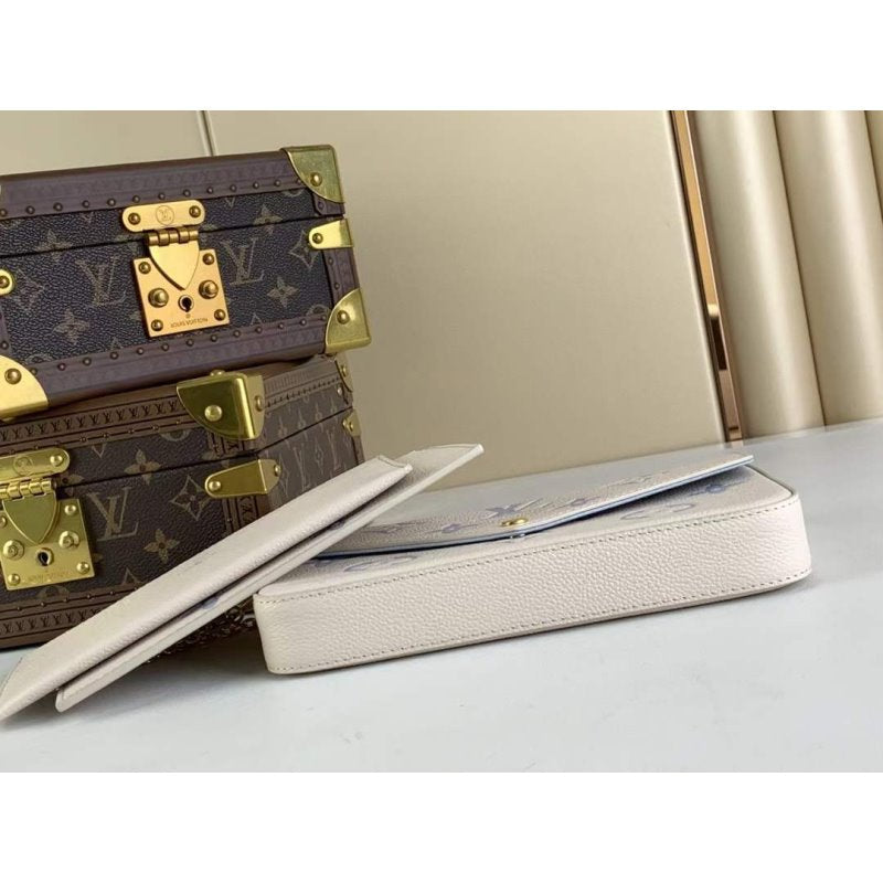 Louis Vuitton Pochette Chain Bag BG02039