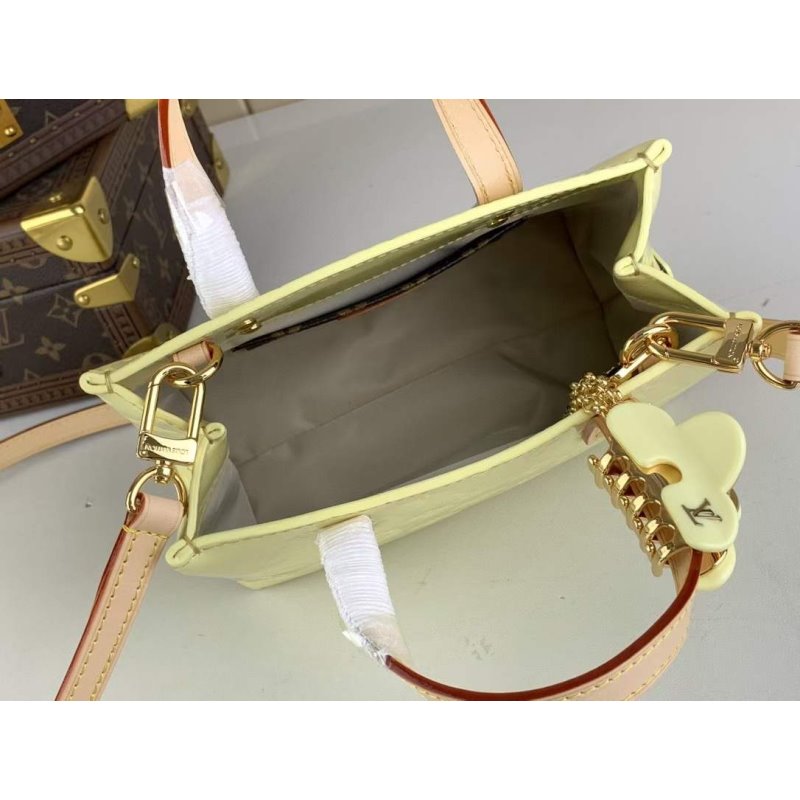 Louis Vuitton Reade PM Hand Bag BG02029