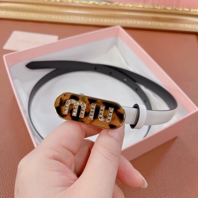 Miu Miu White and Black Leather Belt WLB01183