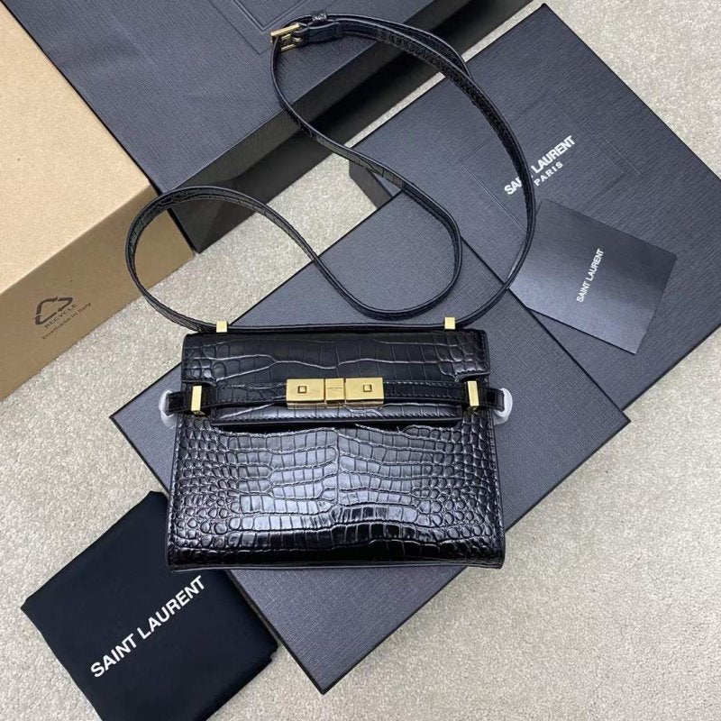 Saint Laurent Manhattan Shoulder Bag BGMP1625
