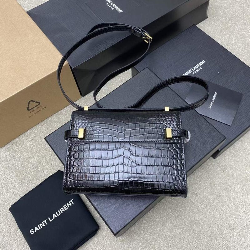 Saint Laurent Manhattan Shoulder Bag BGMP1625