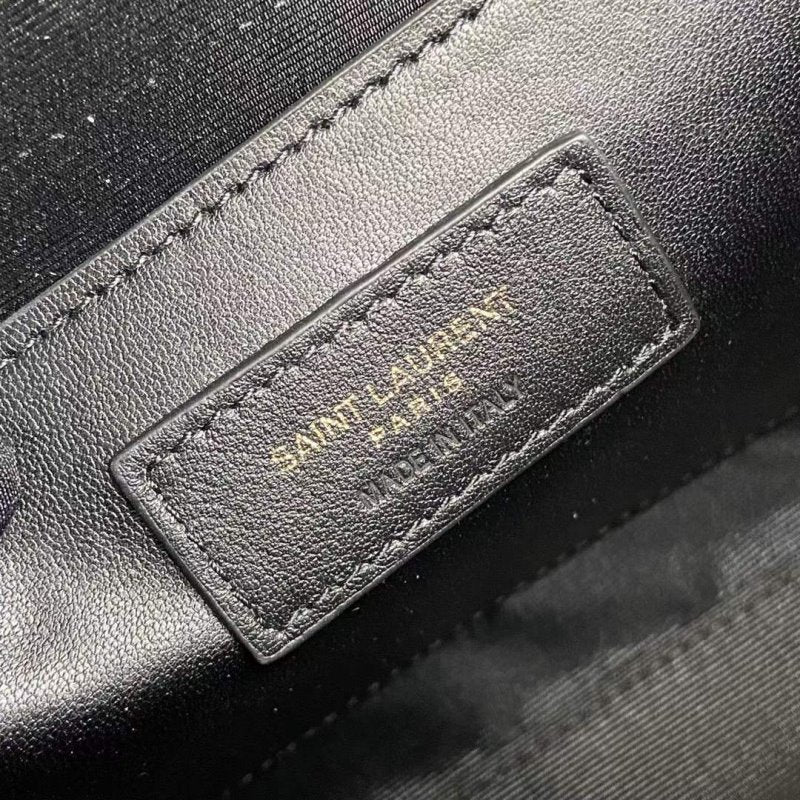 Saint Laurent Manhattan Shoulder Bag BGMP1629