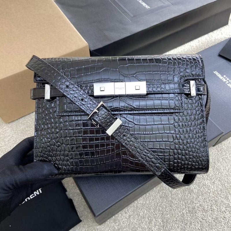 Saint Laurent Manhattan Shoulder Bag BGMP1630