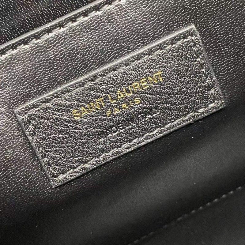 Saint Laurent Manhattan Shoulder Bag BGMP1632