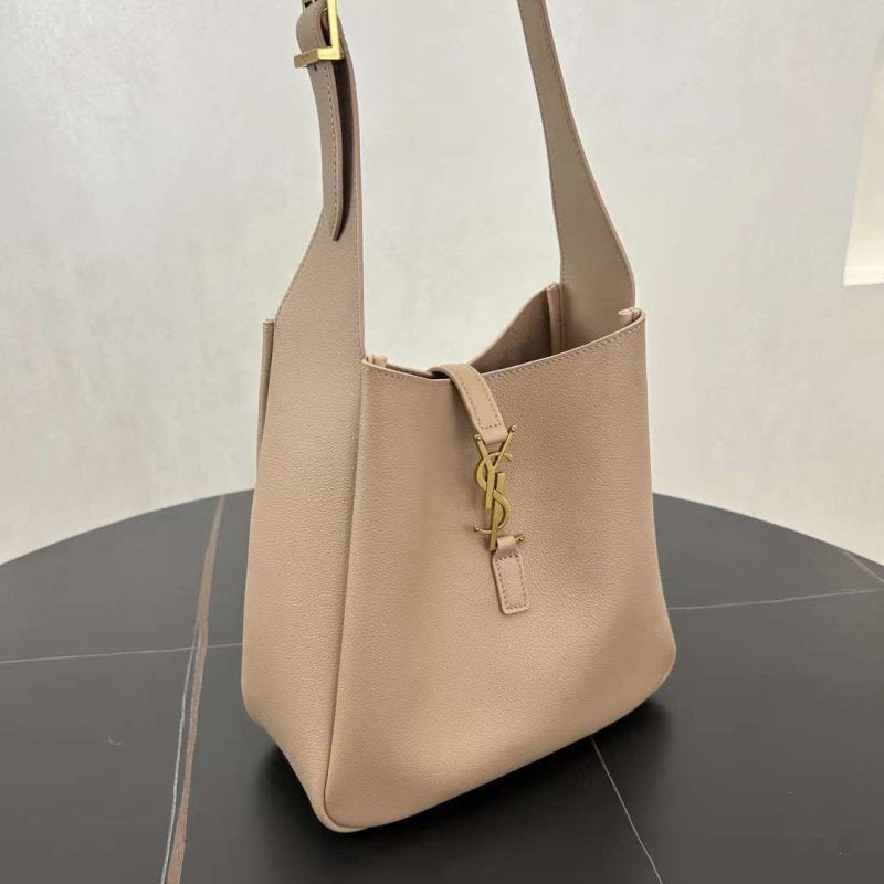 Saint Laurent Cassandre Stranggler Bag BG02308