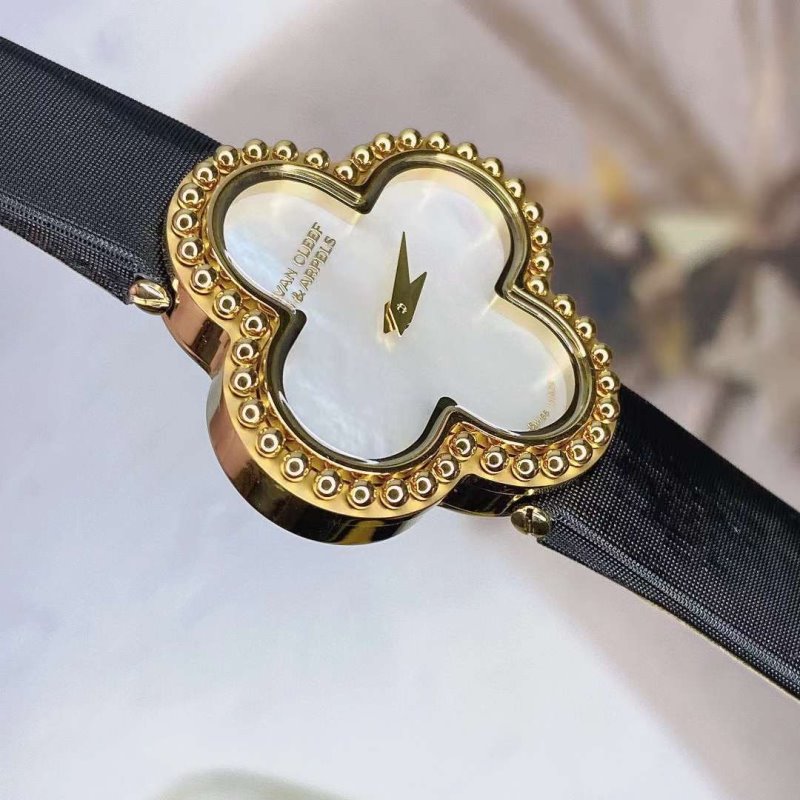 Van Cleef and Arpels Alhambra four leaf lucky Wrist Watch WAT02249