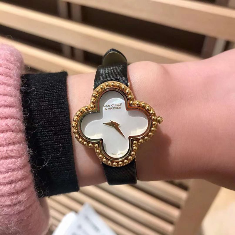 Van Cleef and Arpels Alhambra four leaf lucky Wrist Watch WAT02249