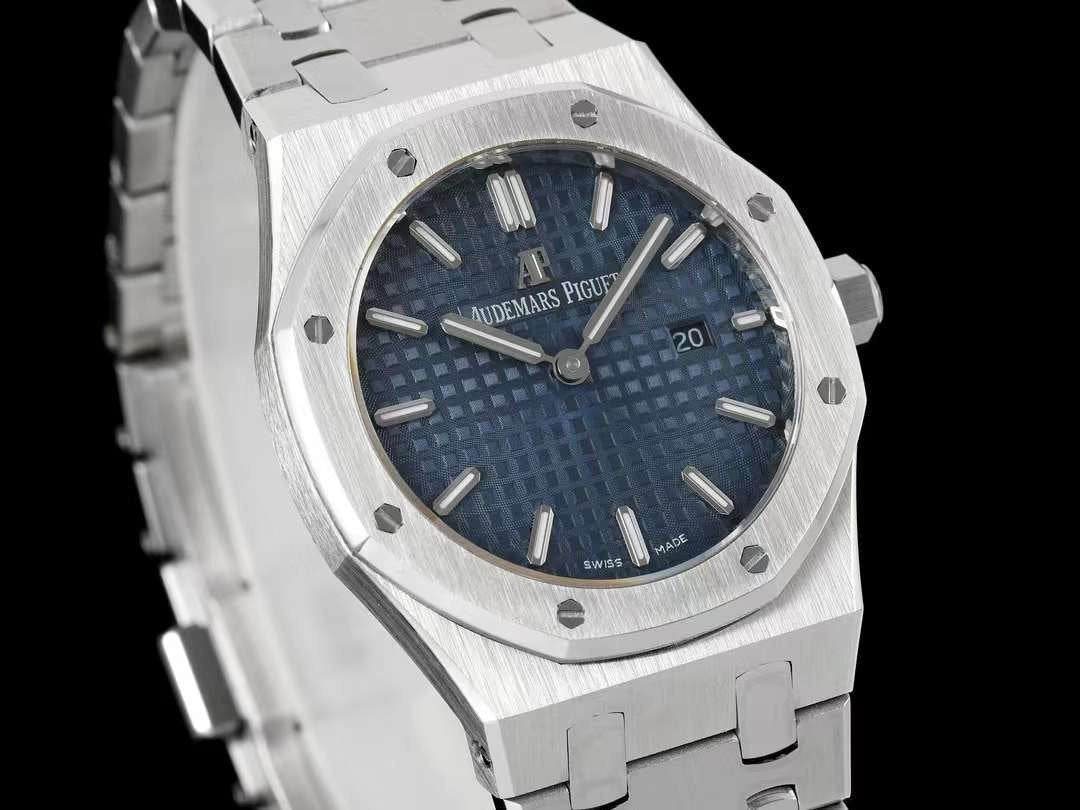 Audemars Piguet Royal Oak Offshore Series Wrist Watch WAT02097