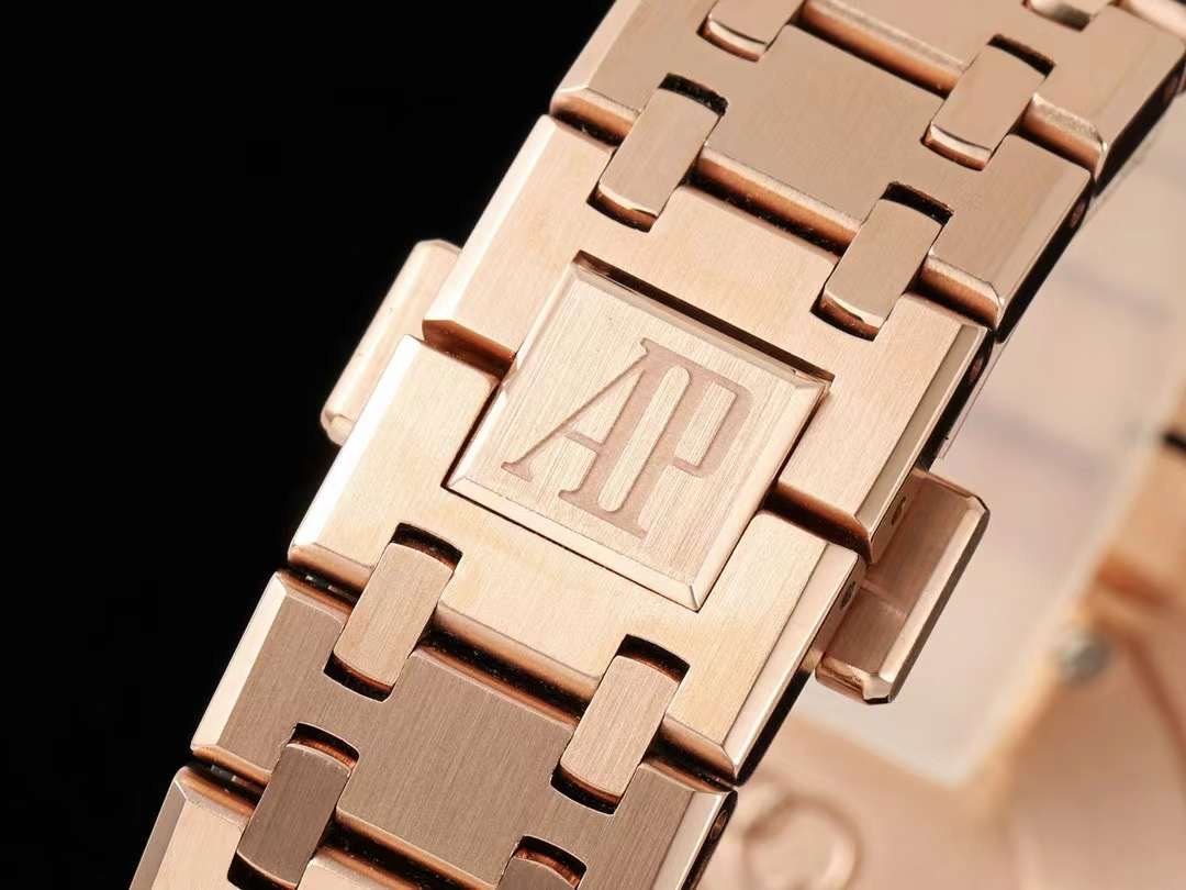 Audemars Piguet Royal Oak Offshore Series Wrist Watch WAT02109