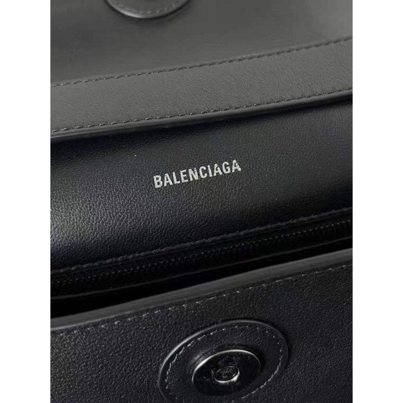 Balenciaga Downtown leather shoulder bag BGDC0046