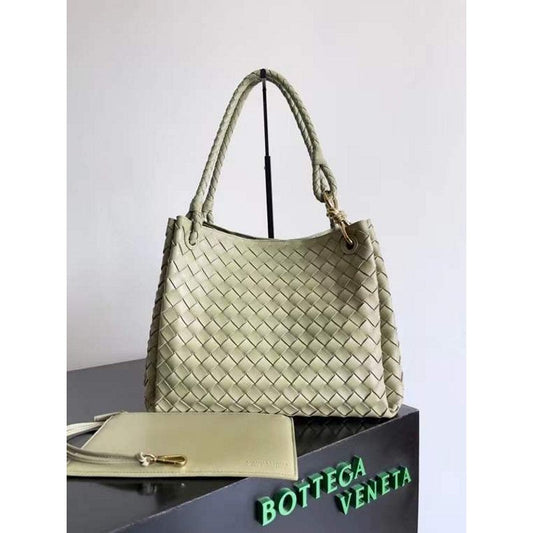 Bottega Veneta Andiamo Parachute Bag in Intrecciato Leather BGDC0060