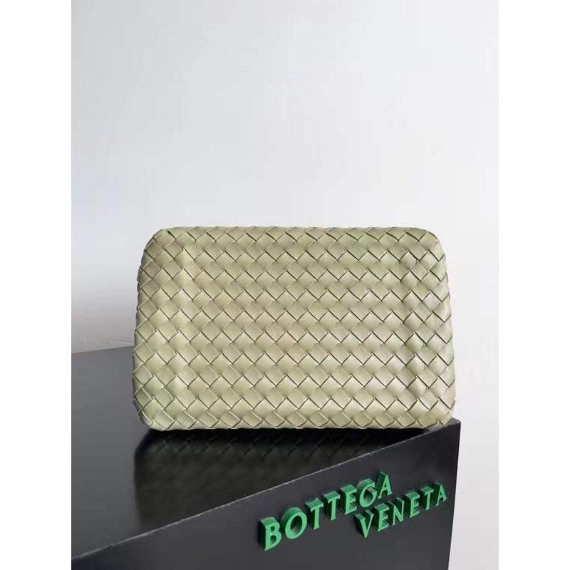 Bottega Veneta Andiamo Parachute Bag in Intrecciato Leather BGDC0060