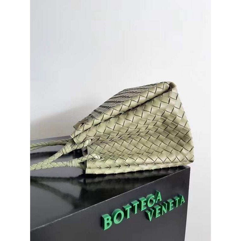 Bottega Veneta Andiamo Parachute Bag in Intrecciato Leather BGDC0060