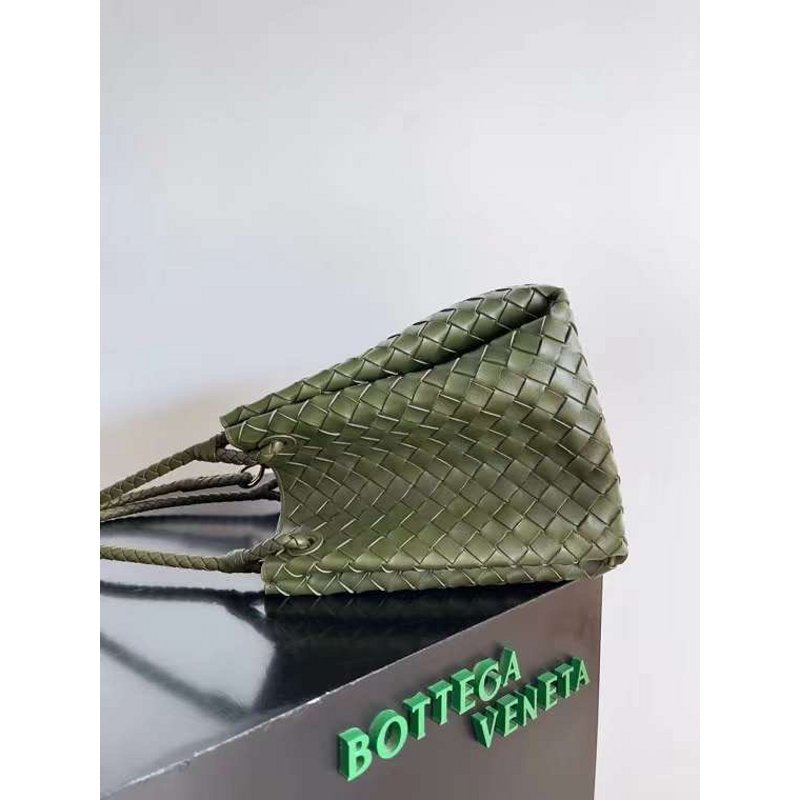 Bottega Veneta Andiamo Parachute Bag in Intrecciato Leather BGDC0061