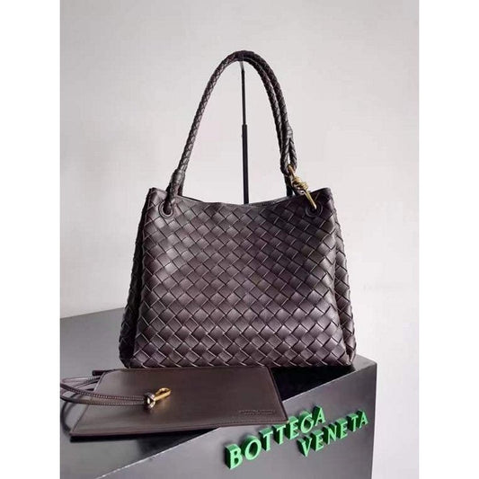 Bottega Veneta Andiamo Parachute Bag in Intrecciato Leather BGDC0062
