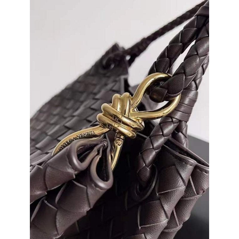 Bottega Veneta Andiamo Parachute Bag in Intrecciato Leather BGDC0062