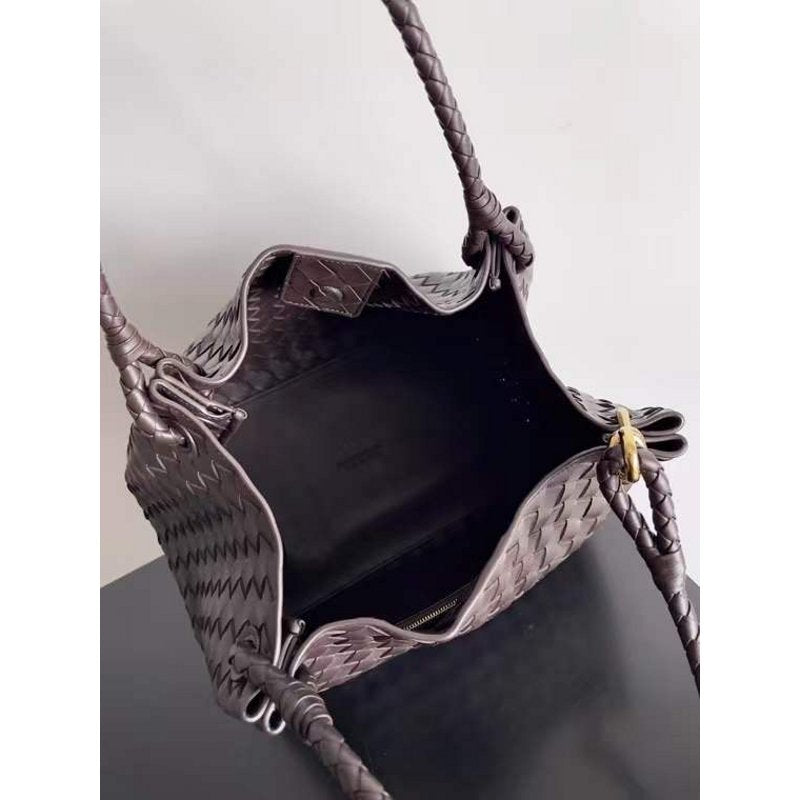 Bottega Veneta Andiamo Parachute Bag in Intrecciato Leather BGDC0062