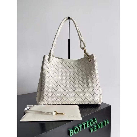Bottega Veneta Andiamo Parachute Bag in Intrecciato Leather BGDC0063