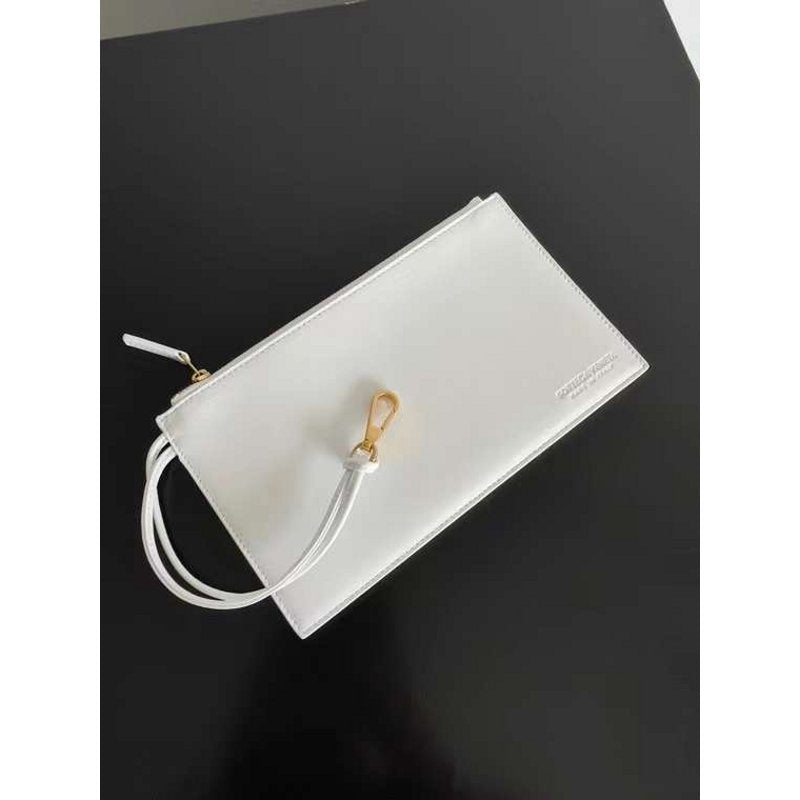 Bottega Veneta Andiamo Parachute Bag in Intrecciato Leather BGDC0064