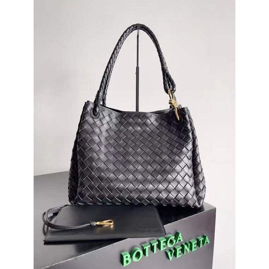 Bottega Veneta Andiamo Parachute Bag in Intrecciato Leather BGDC0066