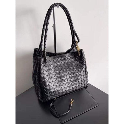 Bottega Veneta Andiamo Parachute Bag in Intrecciato Leather BGDC0066