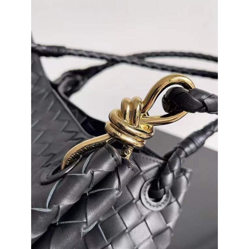 Bottega Veneta Andiamo Parachute Bag in Intrecciato Leather BGDC0066
