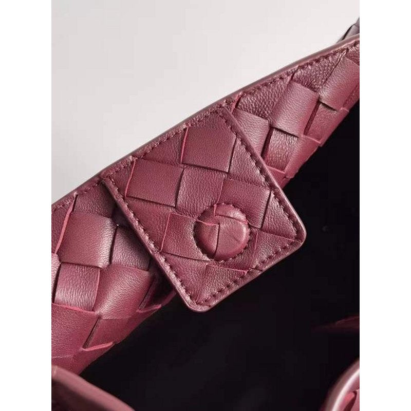 Bottega Veneta Andiamo Parachute Bag in Intrecciato Leather BGDC0067