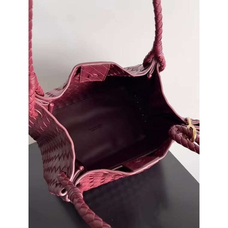 Bottega Veneta Andiamo Parachute Bag in Intrecciato Leather BGDC0067