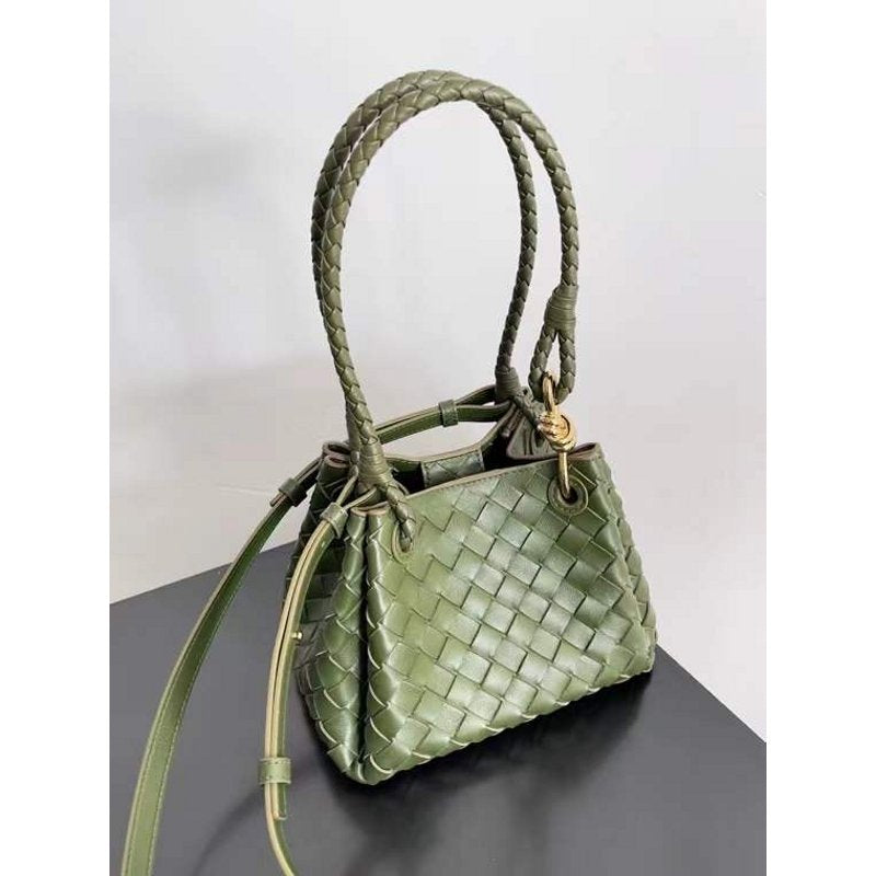 Bottega Veneta Andiamo Parachute Bag in Intrecciato Leather BGDC0068