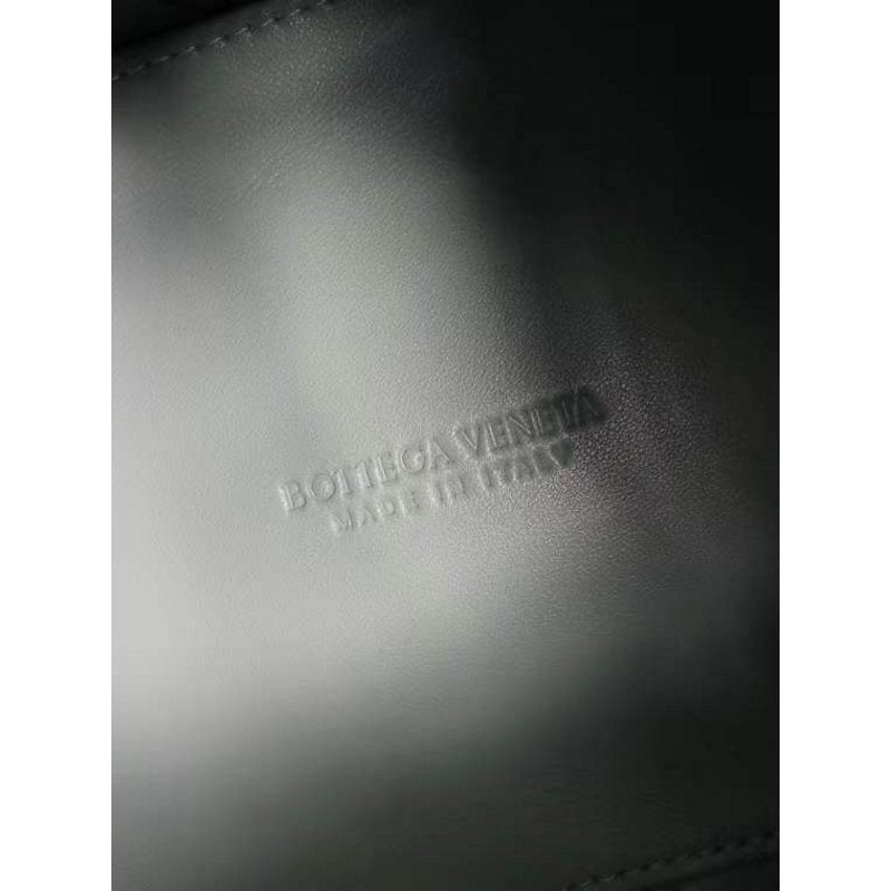 Bottega Veneta Andiamo Parachute Bag in Intrecciato Leather BGDC0070