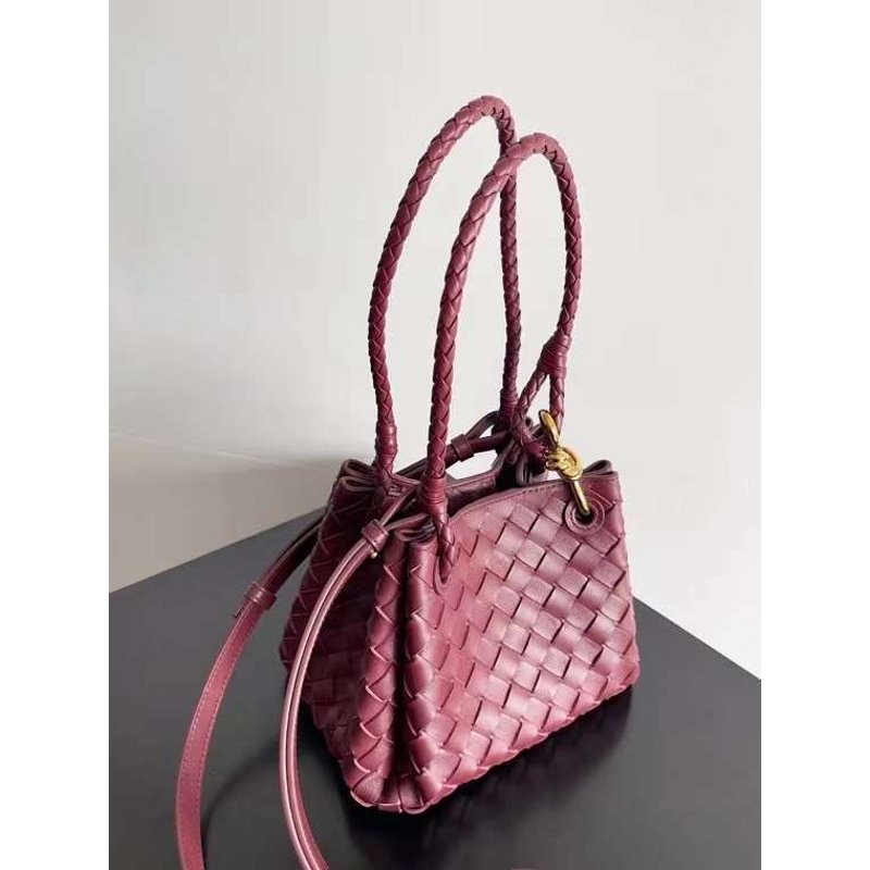 Bottega Veneta Andiamo Parachute Bag in Intrecciato Leather BGDC0071