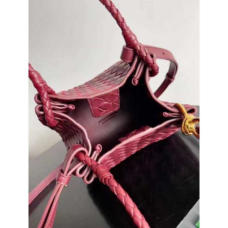 Bottega Veneta Andiamo Parachute Bag in Intrecciato Leather BGDC0071