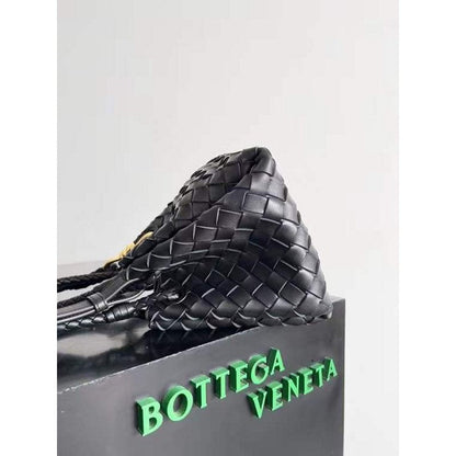 Bottega Veneta Andiamo Parachute Bag in Intrecciato Leather BGDC0072