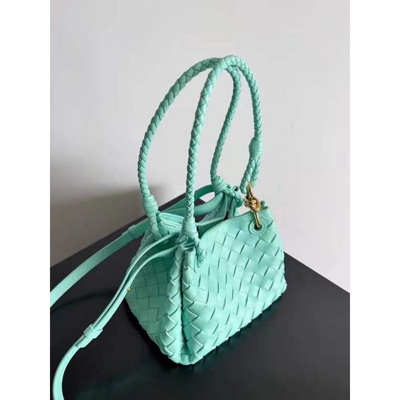 Bottega Veneta Andiamo Parachute Bag in Intrecciato Leather BGDC0073