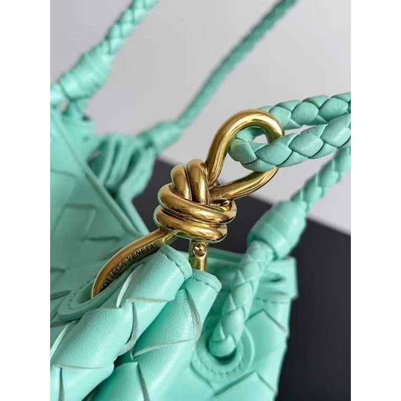 Bottega Veneta Andiamo Parachute Bag in Intrecciato Leather BGDC0073