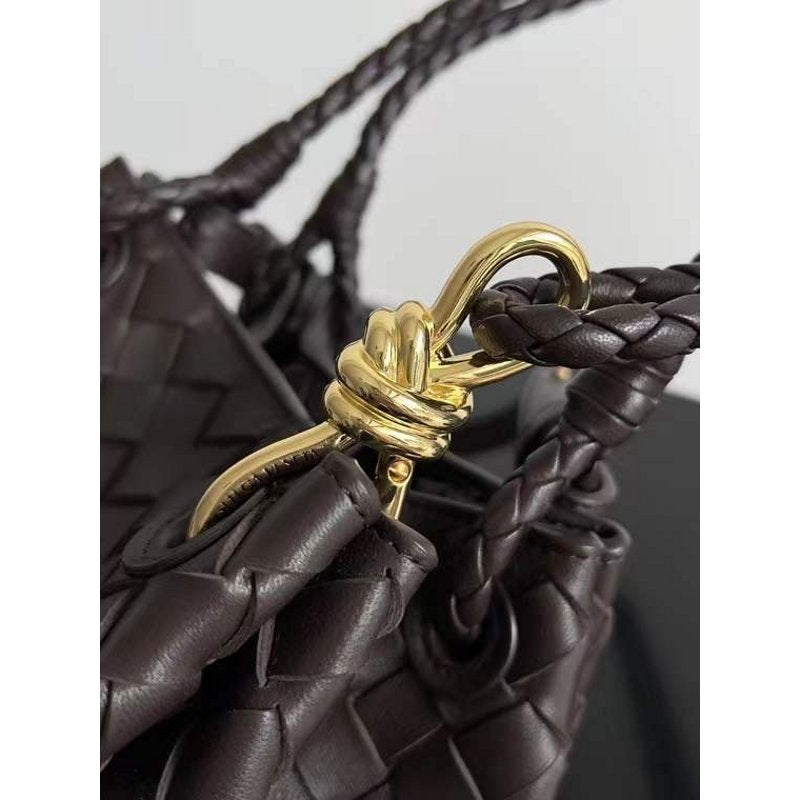 Bottega Veneta Andiamo Parachute Bag in Intrecciato Leather BGDC0074