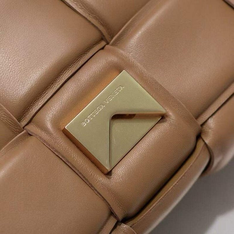Bottega Veneta Cassette Pillow Bag BG02815